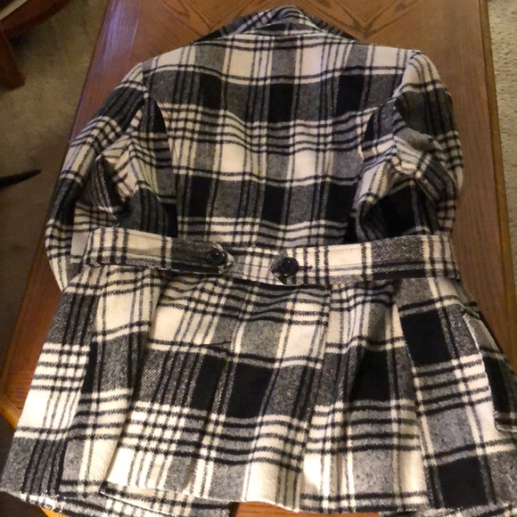 Short jacket - Picture 2 of 2